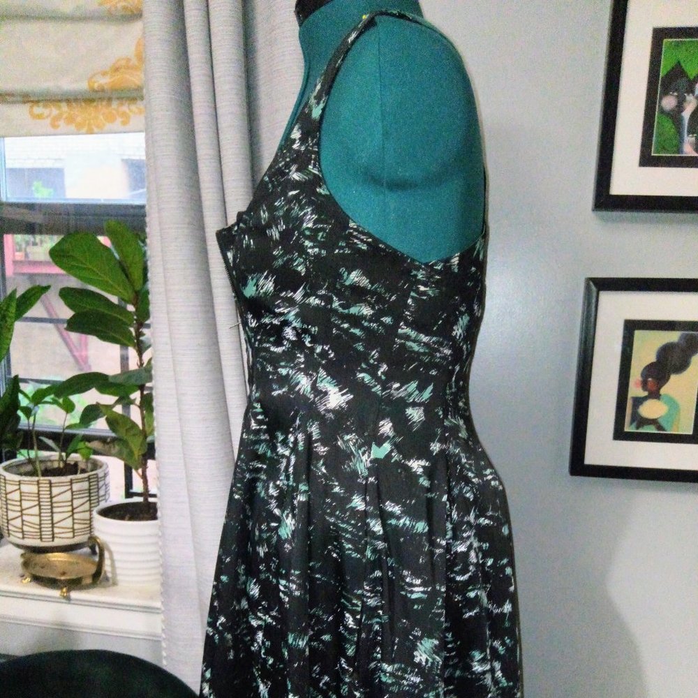 NWOT BCBGeneration Abstract Print Zip Front Dress Sz 10 - Picture 5 of 16